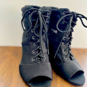 GX by Gwen Stefani Black peep toe,lace up boot.